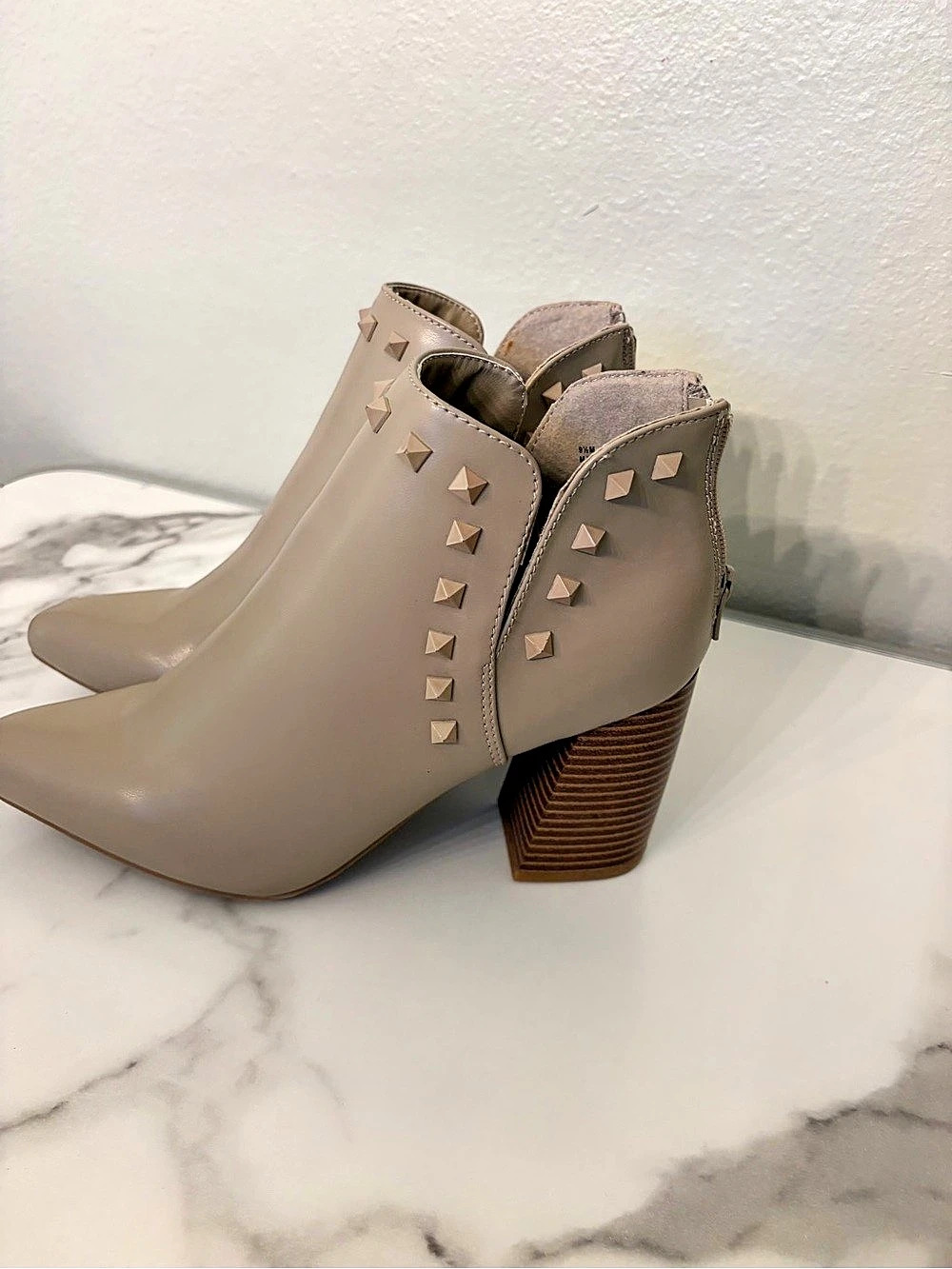 Mia Studded Pointed-Toe Heeled Booties Beige US 9.5 NWT
